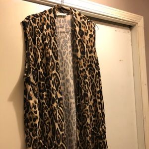 Leopard print vest
